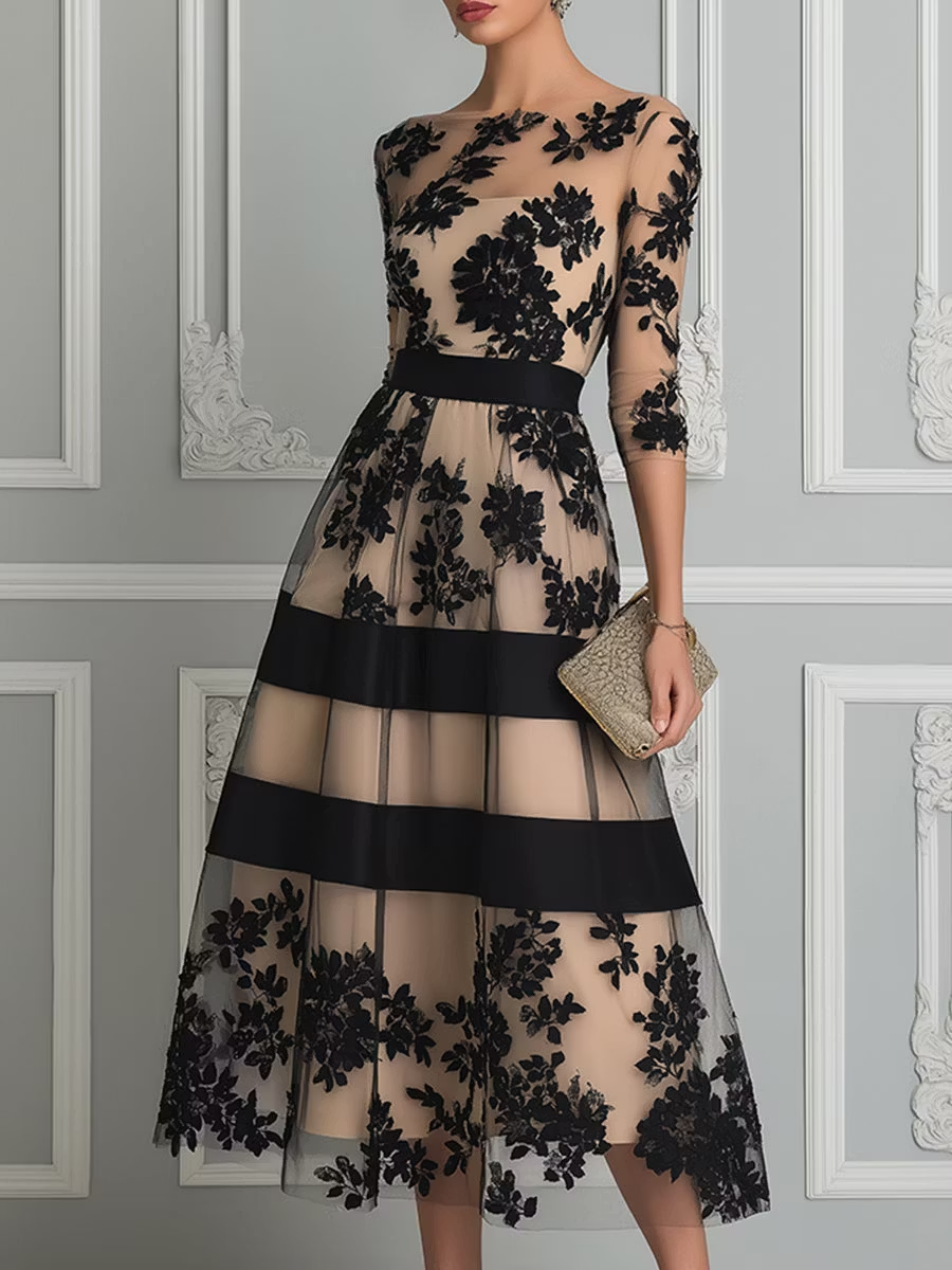 Eugénie | Vestido Midi de Encaje Negro con Corte en A