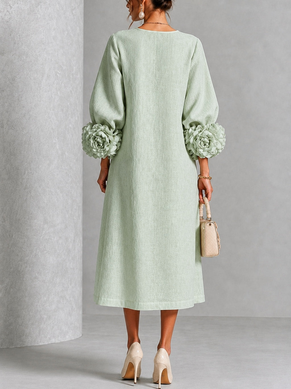 Capucine | Vestido Midi con Botones de Flor y Mangas Abullonadas