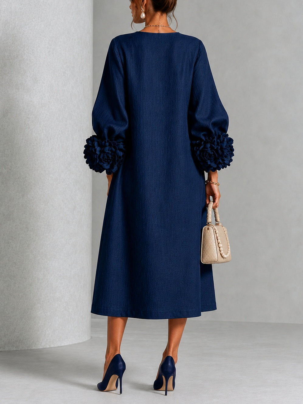 Capucine | Vestido Midi con Botones de Flor y Mangas Abullonadas