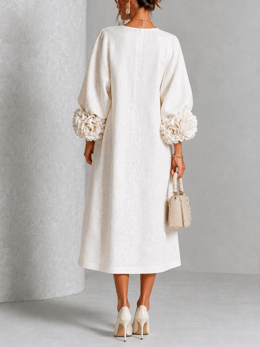 Capucine | Vestido Midi con Botones de Flor y Mangas Abullonadas