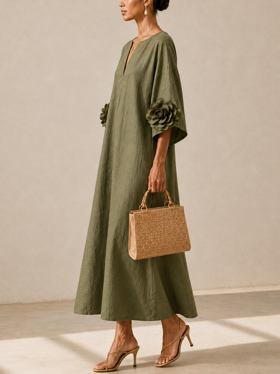 Amélie | Vestido Midi Verde Oliva con Escote en V y Mangas de Flores 3D