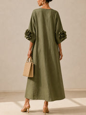 Amélie | Vestido Midi Verde Oliva con Escote en V y Mangas de Flores 3D
