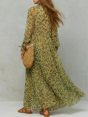 Carmen | Vestido Maxi Fluido con Estampado Animal Print y Escote V Profundo